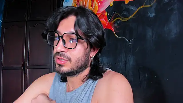 Snapshot of Ackerman_Eren_ chatting on November 8, 7:56 pm Ackerman Eren online show from November 8, 7:56 pm