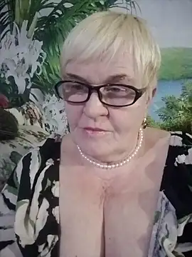 Snapshot of VioletSweet566 chatting on February 20, 6:24 pm VioletSweet566 online show from February 20, 6:24 pm