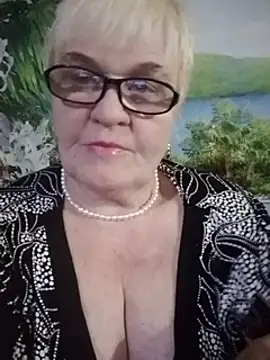 Snapshot of VioletSweet566 chatting on February 21, 11:10 pm VioletSweet566 online show from February 21, 11:10 pm