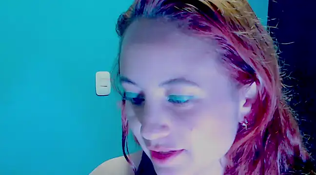 zoe jones3 online show from December 9, 3:18 am