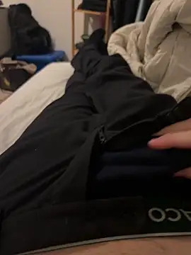 pignoufe online show from February 17, 9:10 pm