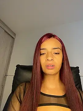 Laura fernandezII online show from January 11, 6:57 pm