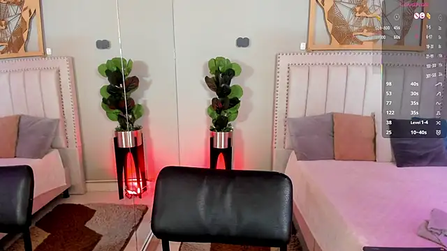 LenaRuiz  online show from July 16, 12:11 pm