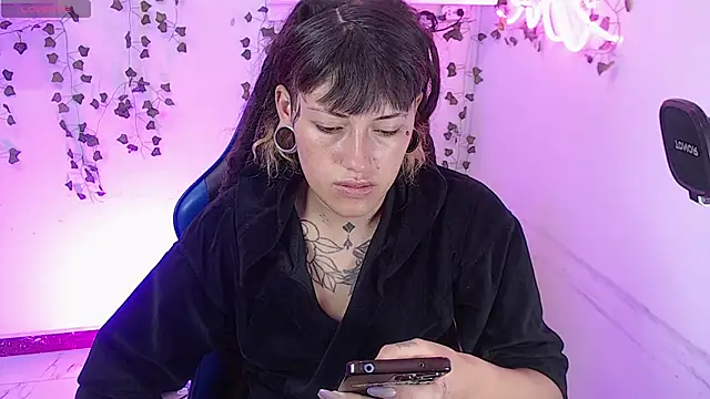  sharlotte777 online show from May 4, 2:24 pm