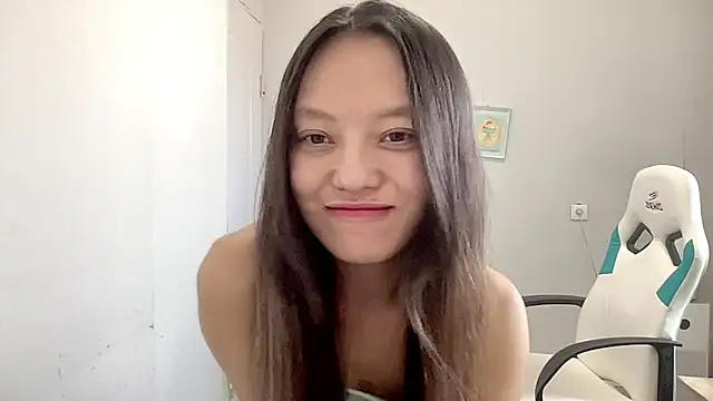 Risalynn online show from February 15, 6:33 am