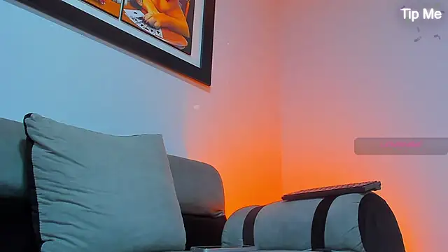 Snapshot of MAXIMUS_MASTE3 chatting on October 22, 9:58 pm MAXIMUS MASTE3 online show from October 22, 9:58 pm