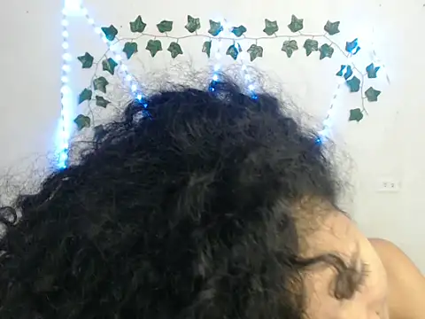 Snapshot of ley_blus10 chatting on January 6, 4:58 am ley blus10 online show from January 6, 4:58 am