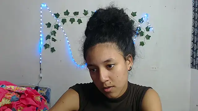 Snapshot of ley_blus10 chatting on January 16, 5:11 am ley blus10 online show from January 16, 5:11 am