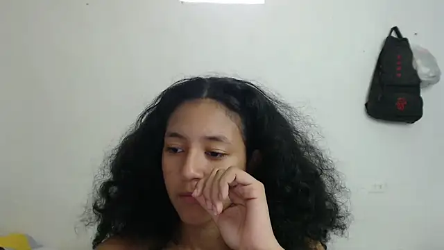 Snapshot of ley_blus10 chatting on January 28, 4:52 pm ley blus10 online show from January 28, 4:52 pm