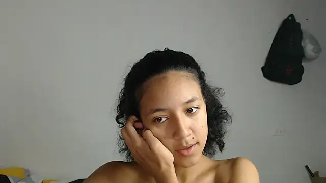 Snapshot of ley_blus10 chatting on January 30, 8:32 am ley blus10 online show from January 30, 8:32 am