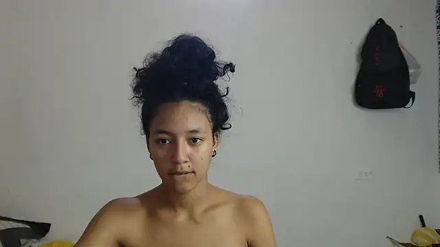 Snapshot of ley_blus10 chatting on February 6, 4:58 pm ley blus10 online show from February 6, 4:58 pm