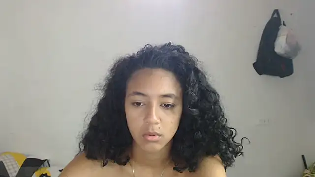 Snapshot of ley_blus10 chatting on February 27, 1:38 pm ley blus10 online show from February 27, 1:38 pm