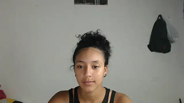 Snapshot of ley_blus10 chatting on March 9, 4:27 am ley blus10 online show from March 9, 4:27 am