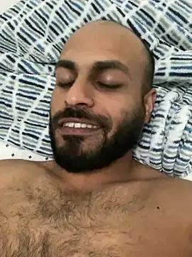 islandvybee55 online show from February 27, 2:10 am