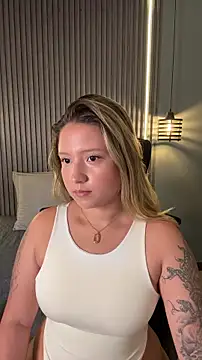 MiaPetit  online show from February 1, 4:38 pm