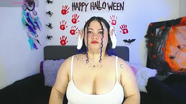 Snapshot of lunitaa0 chatting on October 2, 1:12 am lunitaa0 online show from October 2, 1:12 am