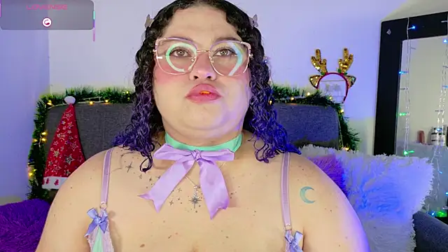 Snapshot of lunitaa0 chatting on December 4, 3:05 am lunitaa0 online show from December 4, 3:05 am