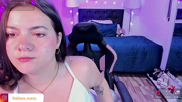 NahiaraEvans  online show from November 12, 12:22 am