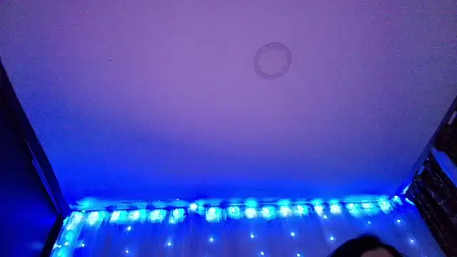 ivonjoness online show from May 31, 3:04 am
