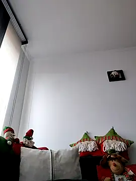 Latiinvenushot online show from December 21, 1:18 pm