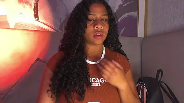 Snapshot of Sofi_Fox_ chatting on April 29, 3:10 am Sofi Fox online show from April 29, 3:10 am