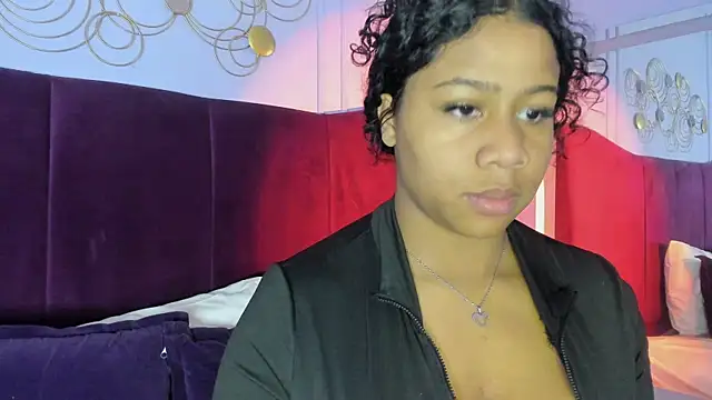 Snapshot of Sofi_Fox_ chatting on May 10, 2:06 am Sofi Fox online show from May 10, 2:06 am
