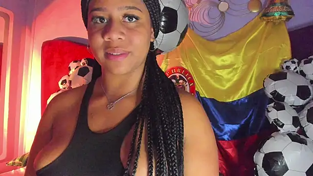 Snapshot of Sofi_Fox_ chatting on June 18, 3:18 am Sofi Fox online show from June 18, 3:18 am