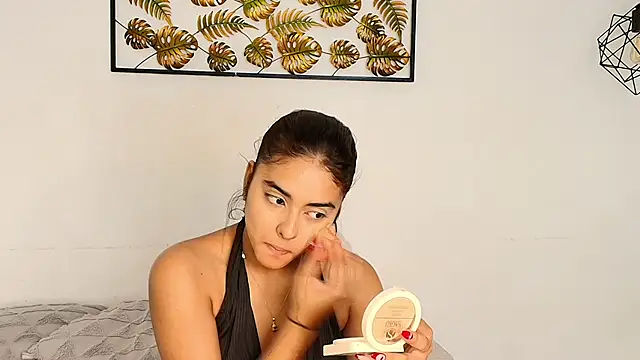 natalia aguirre1 online show from September 23, 12:30 pm