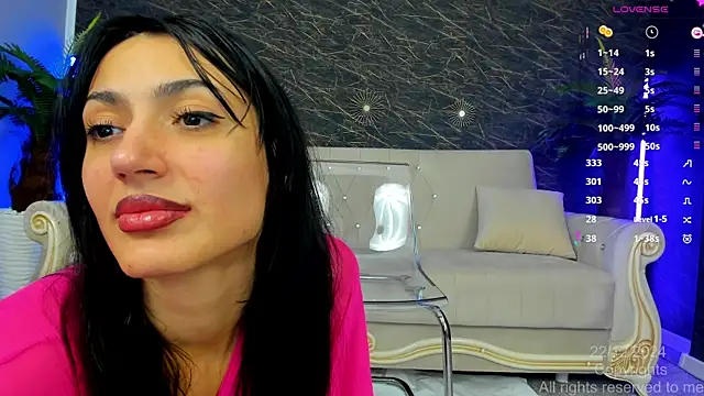 moona ray online show from December 22, 10:15 pm