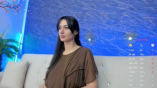 moona ray online show from June 1, 6:20 pm