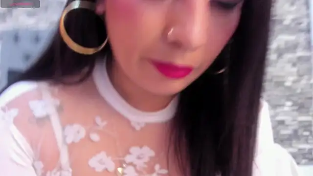 Snapshot of VickyJohnson1 chatting on April 18, 9:04 pm VickyJohnson1 online show from April 18, 9:04 pm