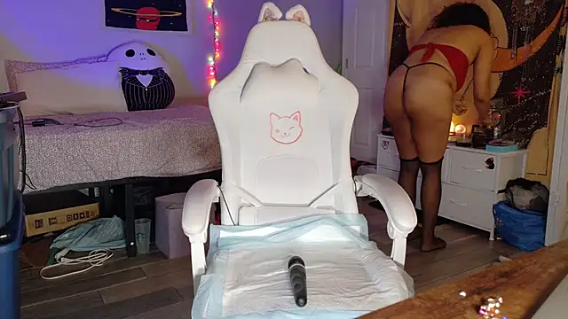 loveluna8 online show from February 24, 9:20 pm