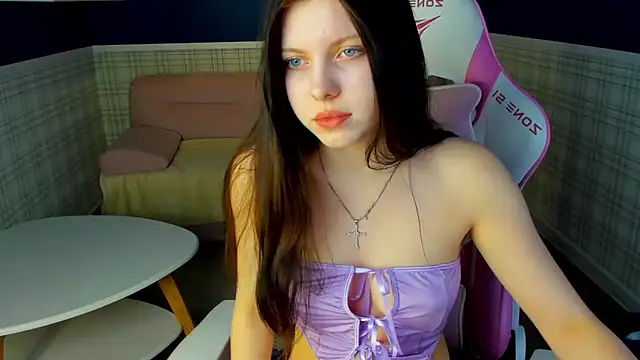 Sandra  Cute online show from December 8, 8:20 am