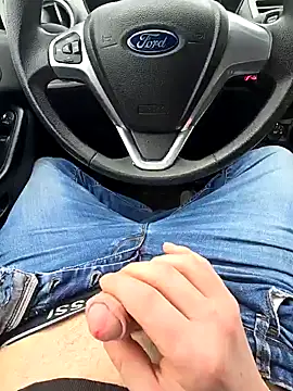 Titanhoott online show from January 10, 1:20 pm