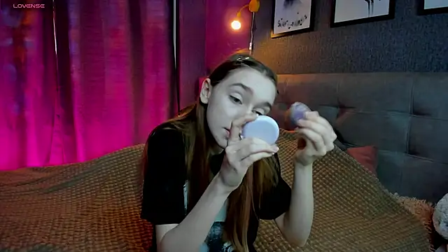 Lesi Moonie01 online show from November 18, 9:14 am