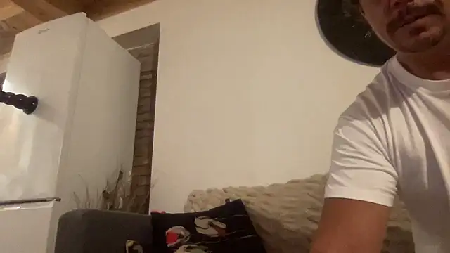 cupidonhot online show from July 17, 9:41 pm