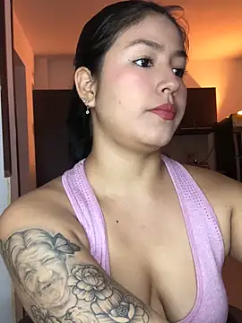 EmmaRossem online show from December 4, 7:33 pm