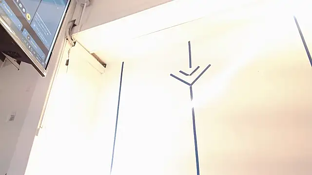 Snapshot of EsmeraldaSantoss chatting on February 5, 6:59 pm EsmeraldaSantoss online show from February 5, 6:59 pm