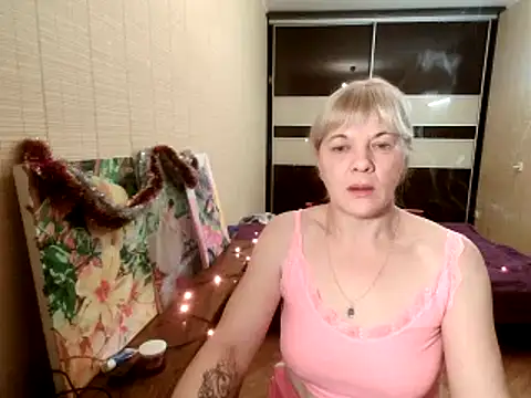 Lia Laguna77 online show from December 30, 4:19 pm
