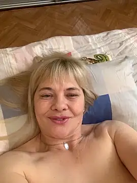 Lia Laguna77 online show from February 16, 8:33 pm