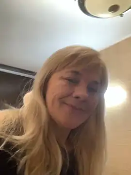 Lia Laguna77 online show from February 18, 9:53 pm
