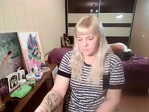 Lia Laguna77 online show from November 19, 7:25 pm