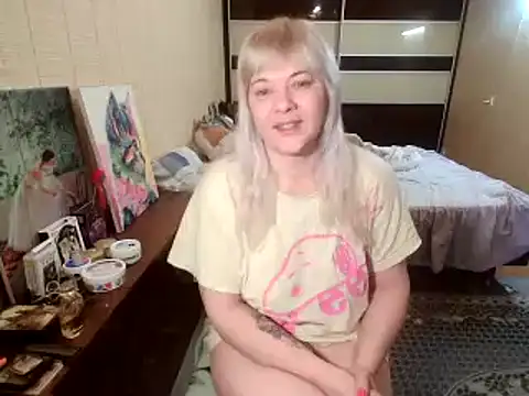 Snapshot of Lia_Laguna77 chatting on April 7, 5:08 am Lia Laguna77 online show from April 7, 5:08 am