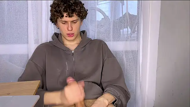 alyx garden online show from March 15, 12:22 pm