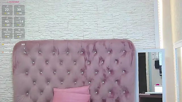 KikiSweet08 online show from February 28, 11:25 am