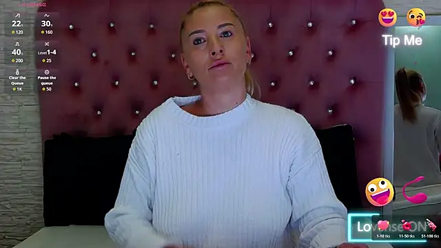 KikiSweet08 online show from December 14, 5:13 am