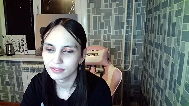 Snapshot of BlackHe4rts_ chatting on October 3, 2:47 pm BlackHe4rts online show from October 3, 2:47 pm