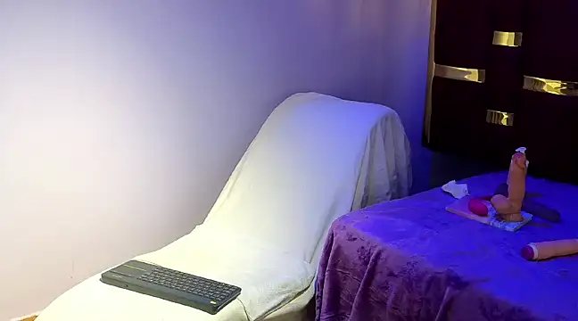 lilimini032 online show from January 30, 10:41 pm