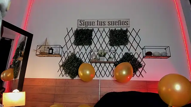 Snapshot of Angelgraham_1 chatting on September 22, 3:14 pm Angelgraham 1 online show from September 22, 3:14 pm