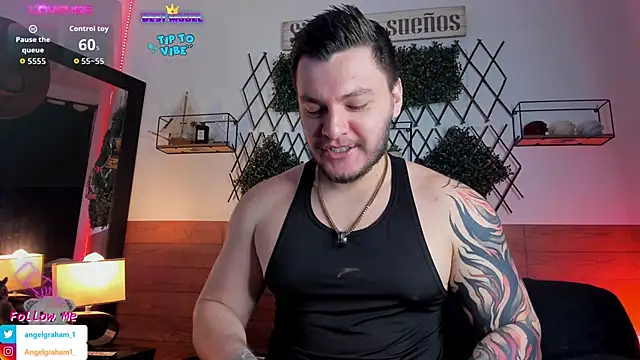 Snapshot of Angelgraham_1 chatting on October 2, 2:24 pm Angelgraham 1 online show from October 2, 2:24 pm